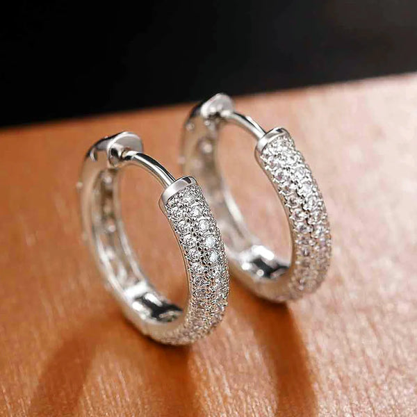 Classic Everyday Silver Hoop Earrings-Giltoria