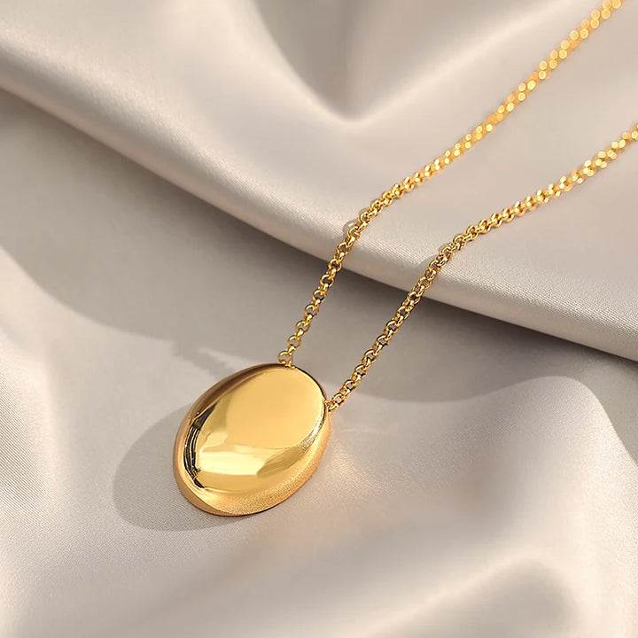 Golden Oval Harmony Necklace-Giltoria