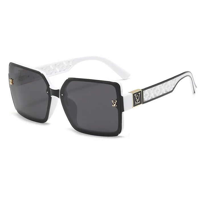 Chic Square Frame Sunglasses for Ladies  - Giltoria