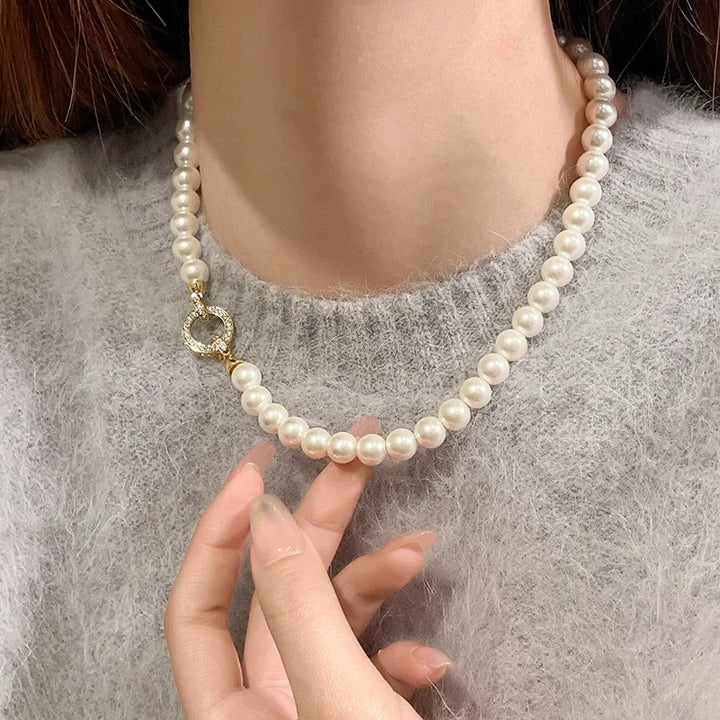 Zircon Round Buckle Pearl Necklace-Giltoria