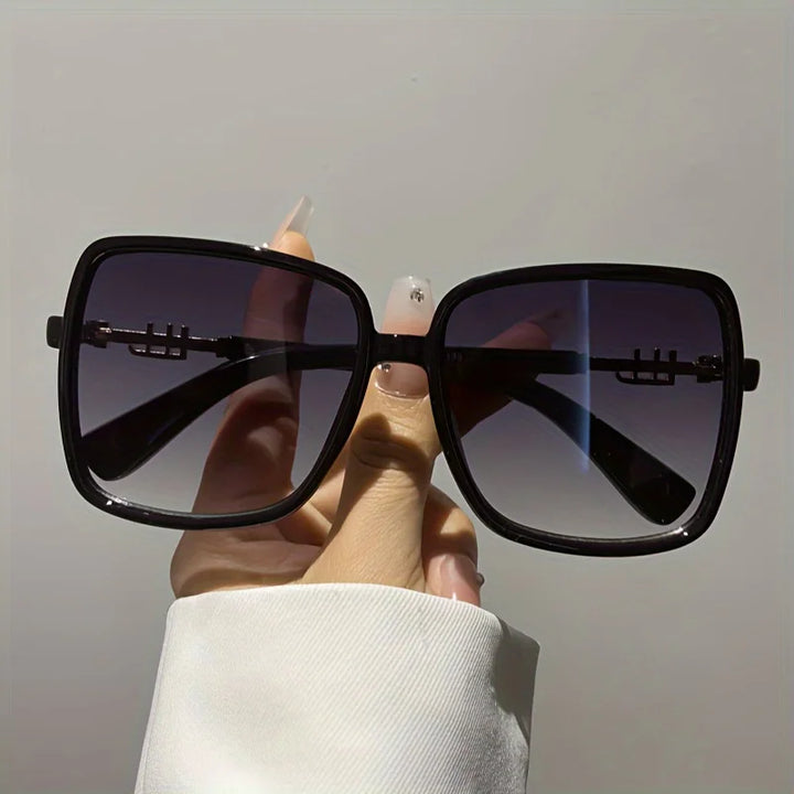 Retro Two-Tone Oversized Sunglasses-Giltoria